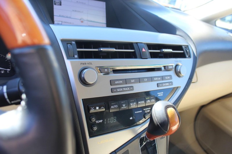 Lexus RX 350 Vehicle Full-screen Gallery Image 21