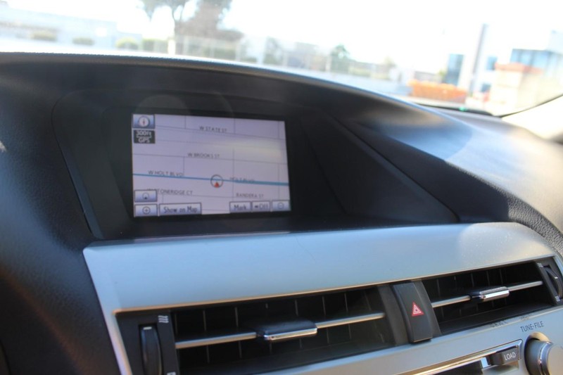 Lexus RX 350 Vehicle Full-screen Gallery Image 22