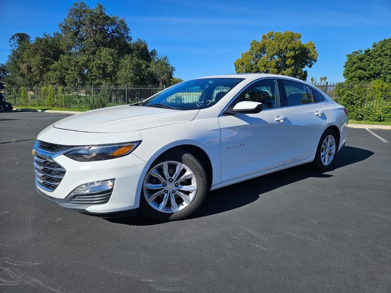 Chevrolet Malibu Vehicle Full-screen Gallery Image 01