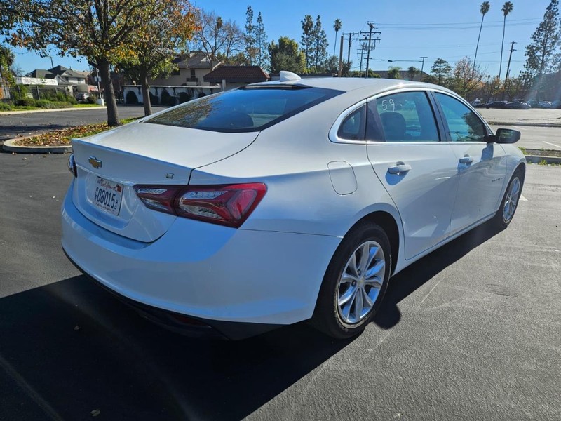 Chevrolet Malibu Vehicle Full-screen Gallery Image 06