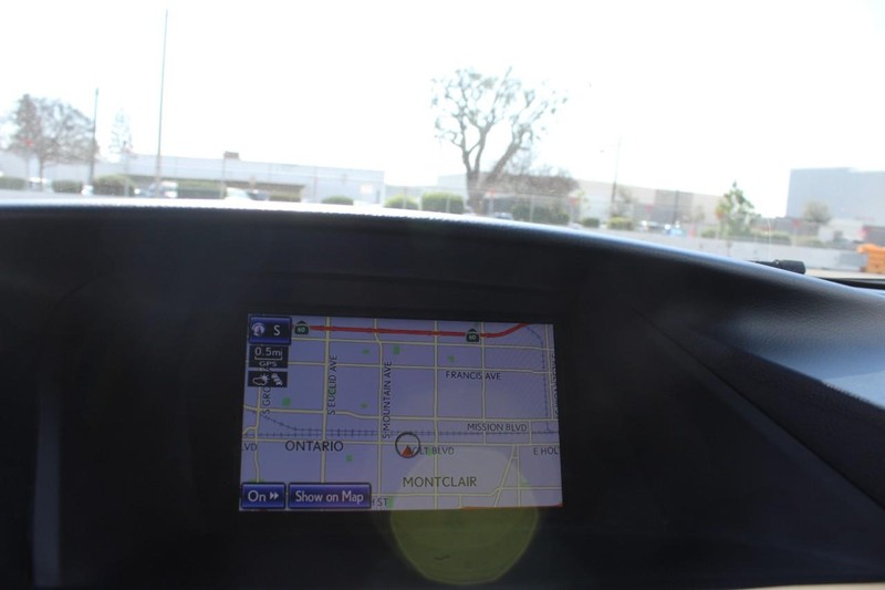 Lexus RX 450h Vehicle Full-screen Gallery Image 20