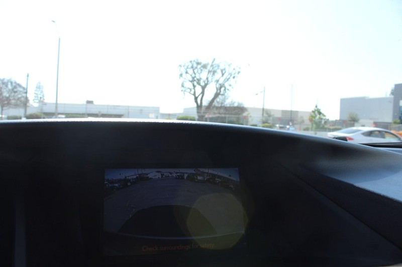 Lexus RX 450h Vehicle Full-screen Gallery Image 21