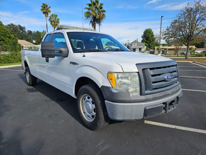 Ford F-150 Vehicle Full-screen Gallery Image 07
