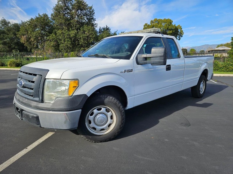 Ford F-150 Vehicle Full-screen Gallery Image 17