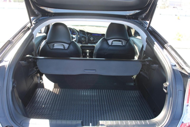 Honda CR-Z Vehicle Full-screen Gallery Image 09