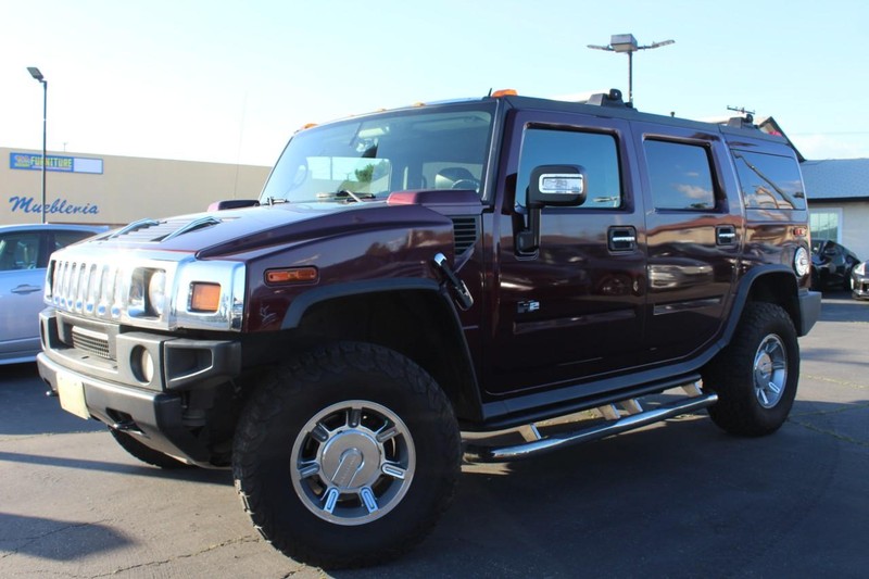 HUMMER H2 Vehicle Full-screen Gallery Image 01