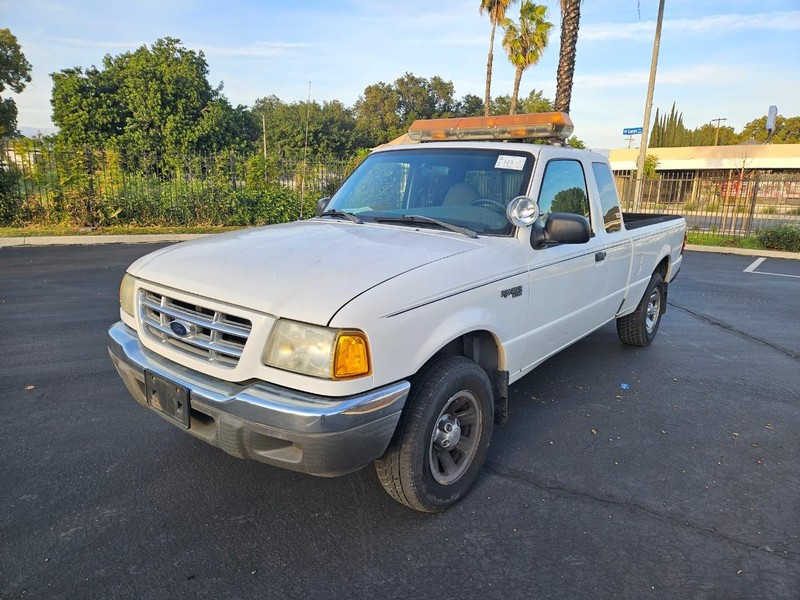 Ford Ranger Vehicle Full-screen Gallery Image 01