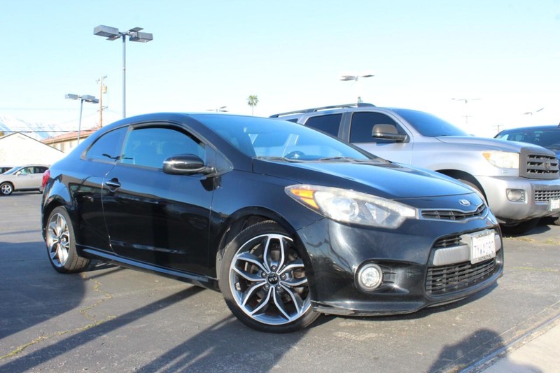 Kia Forte Koup Vehicle Full-screen Gallery Image 02