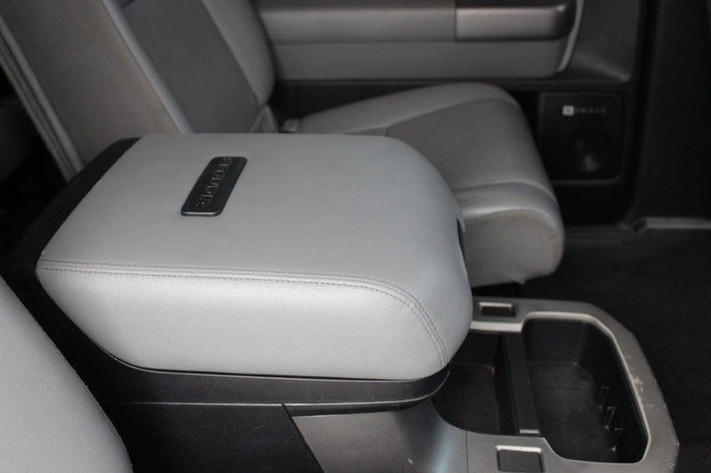 Toyota Sequoia Vehicle Full-screen Gallery Image 14