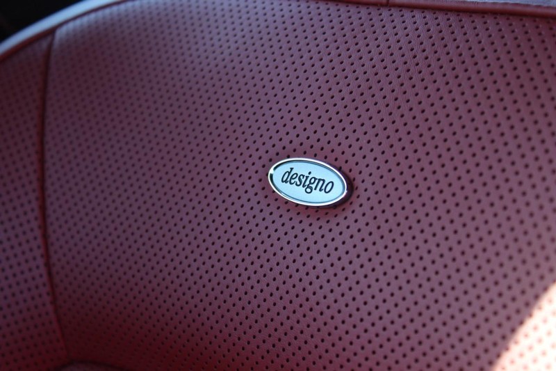 Mercedes-Benz CLS Vehicle Full-screen Gallery Image 10