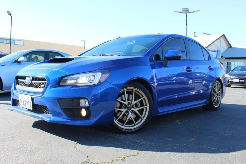 Subaru WRX STI Vehicle Full-screen Gallery Image 01