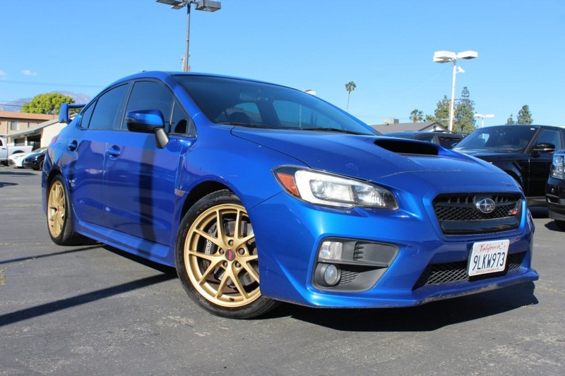 Subaru WRX STI Vehicle Full-screen Gallery Image 02
