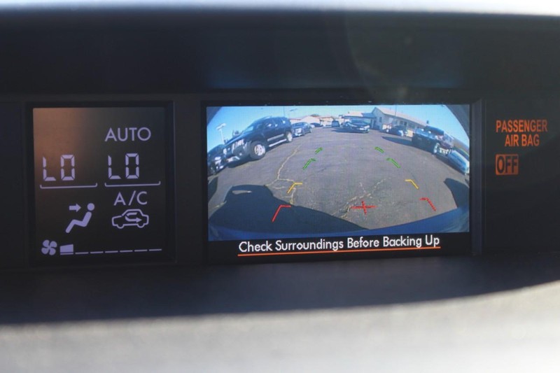 Subaru WRX STI Vehicle Full-screen Gallery Image 10