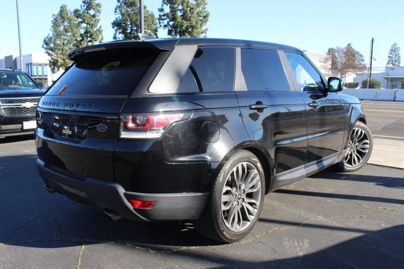 Land Rover Range Rover Sport Vehicle Full-screen Gallery Image 04