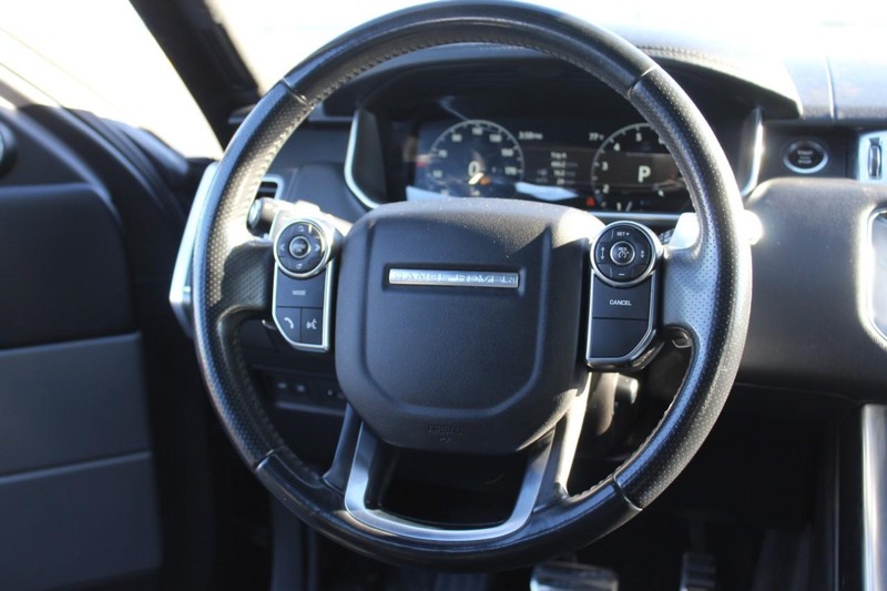 Land Rover Range Rover Sport Vehicle Full-screen Gallery Image 08