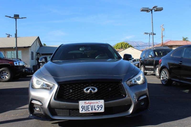 INFINITI Q50 Vehicle Full-screen Gallery Image 05