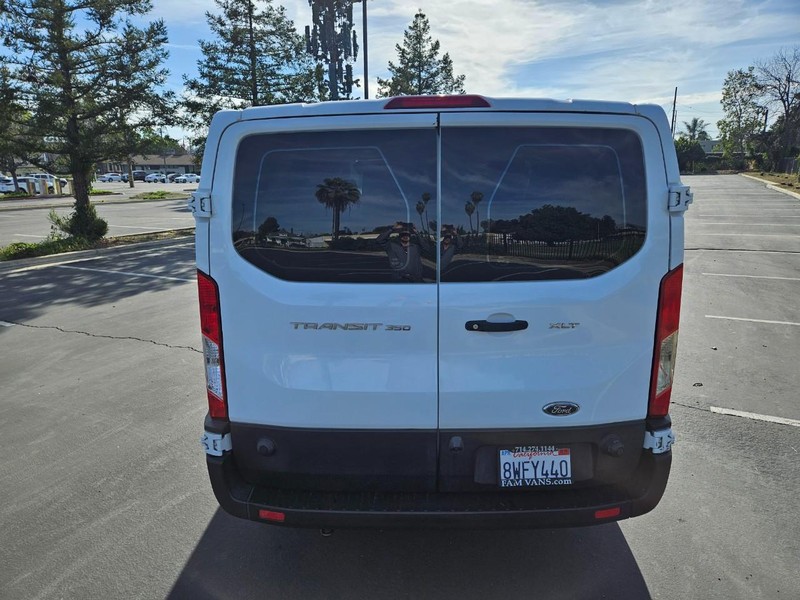 Ford Transit Passenger Wagon Vehicle Full-screen Gallery Image 05