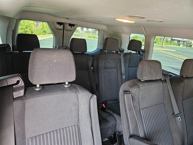 Ford Transit Passenger Wagon Vehicle Full-screen Gallery Image 17