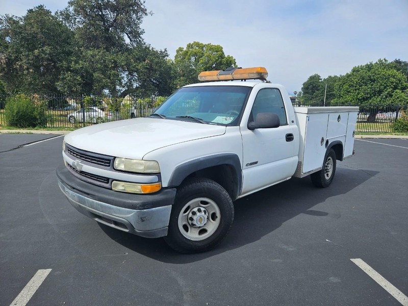 Chevrolet Silverado 2500 Vehicle Full-screen Gallery Image 18