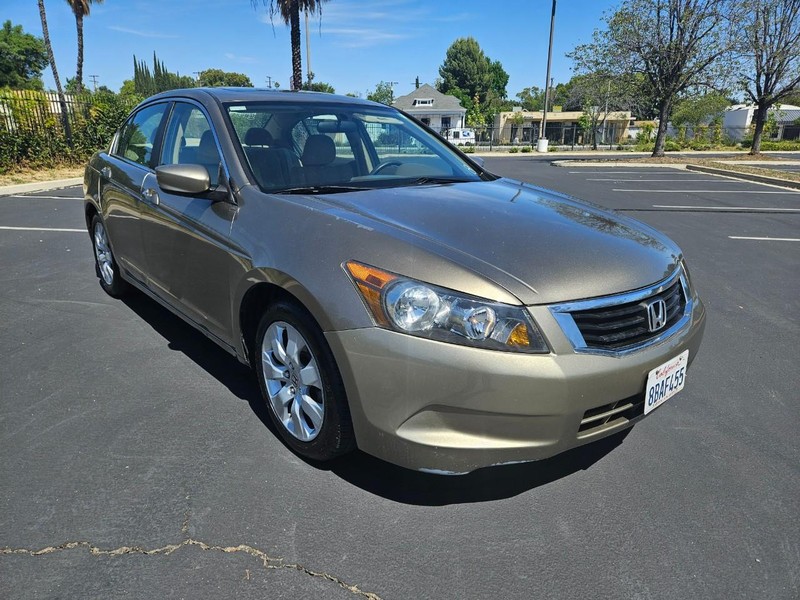 Honda Accord Sedan Vehicle Full-screen Gallery Image 08