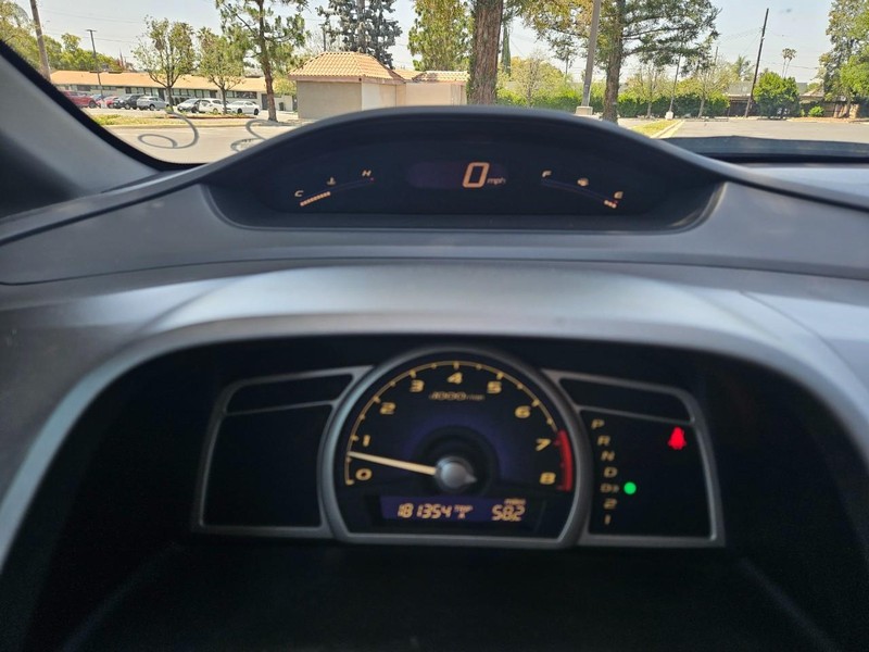 Honda Civic Sedan Vehicle Full-screen Gallery Image 10