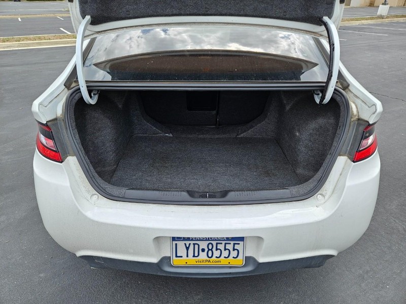Dodge Dart Vehicle Full-screen Gallery Image 15