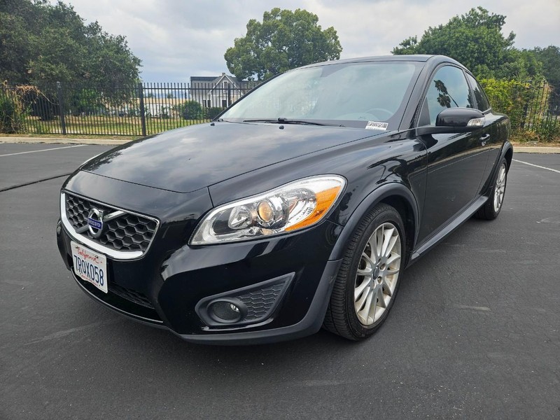 Volvo C30 Vehicle Full-screen Gallery Image 01