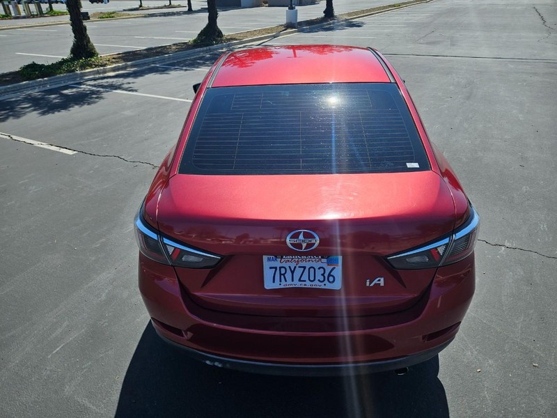 Scion iA Vehicle Full-screen Gallery Image 04