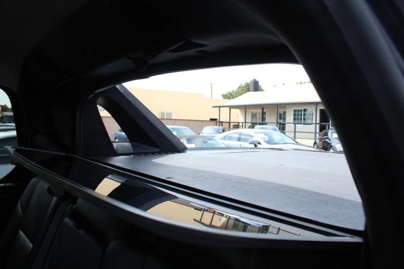 Cadillac Escalade EXT Vehicle Full-screen Gallery Image 13