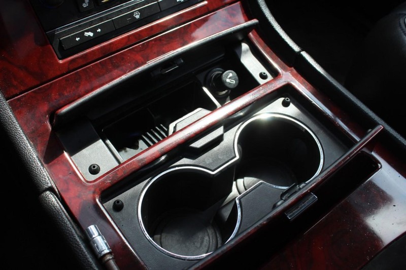 Cadillac Escalade EXT Vehicle Full-screen Gallery Image 15