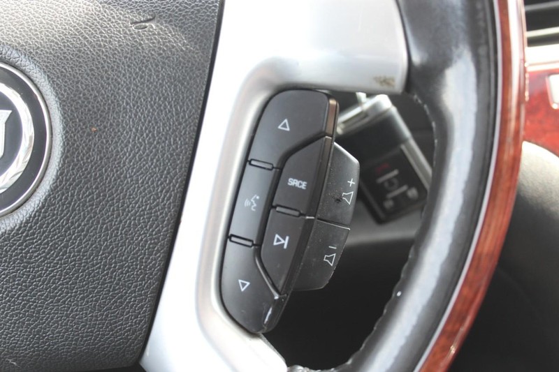 Cadillac Escalade EXT Vehicle Full-screen Gallery Image 16