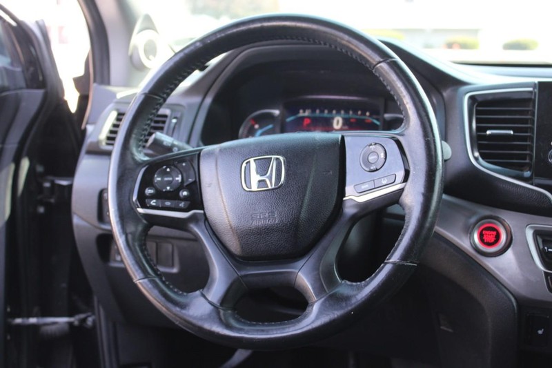 Honda Pilot Vehicle Full-screen Gallery Image 12