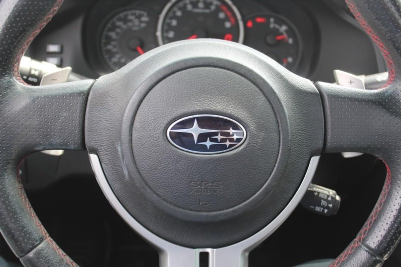 Subaru BRZ Vehicle Full-screen Gallery Image 19