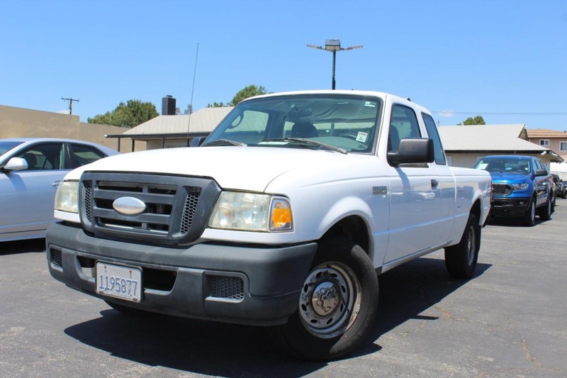 Ford Ranger Vehicle Full-screen Gallery Image 01