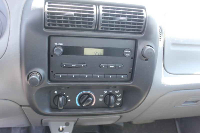 Ford Ranger Vehicle Full-screen Gallery Image 09
