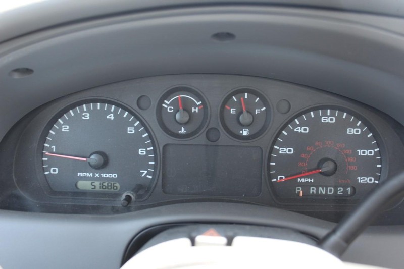 Ford Ranger Vehicle Full-screen Gallery Image 10