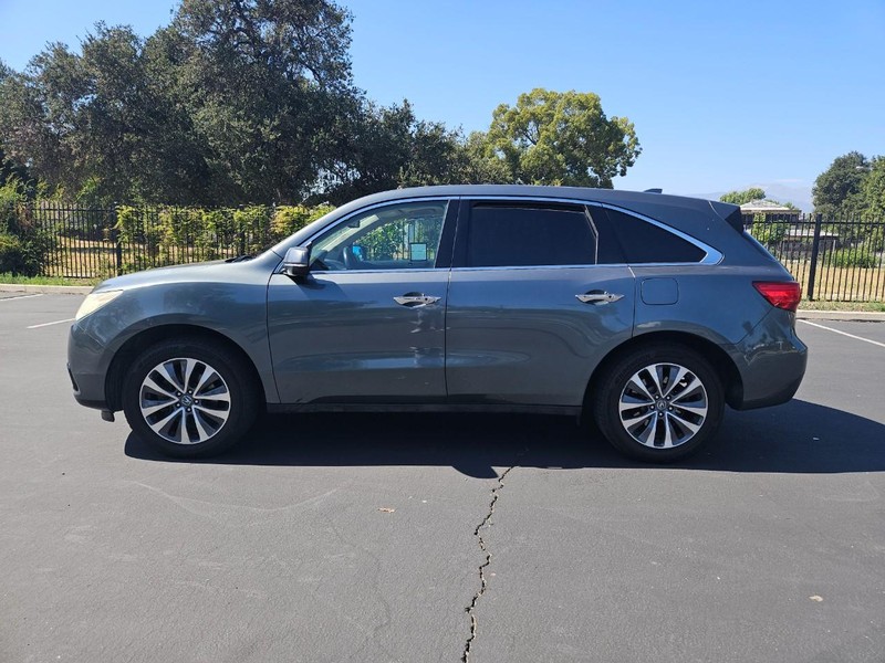 Acura MDX Vehicle Full-screen Gallery Image 02