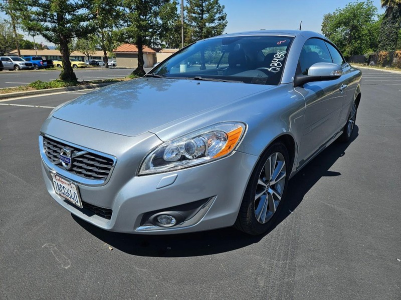 Volvo C70 Vehicle Full-screen Gallery Image 20
