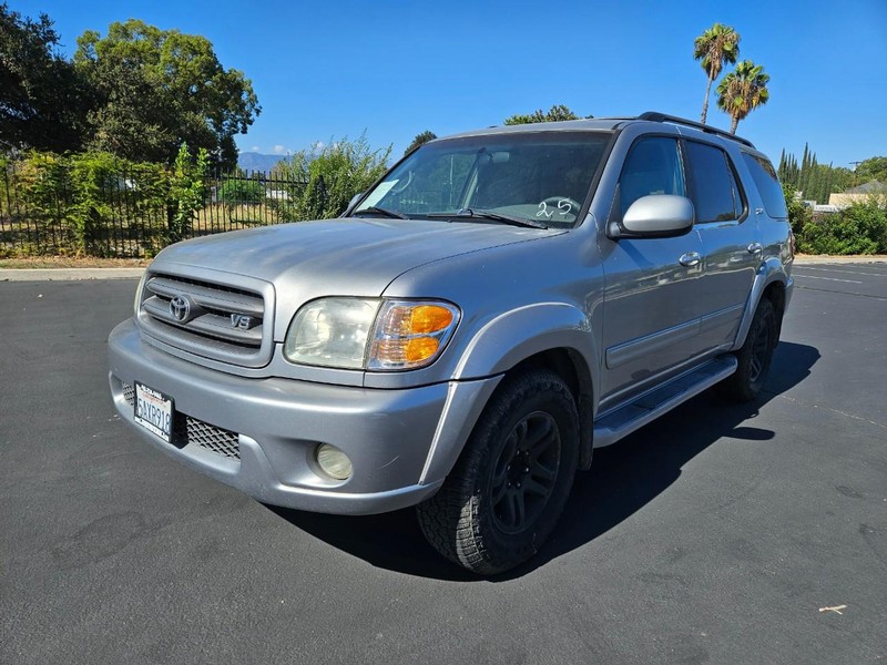 Toyota Sequoia Vehicle Full-screen Gallery Image 02