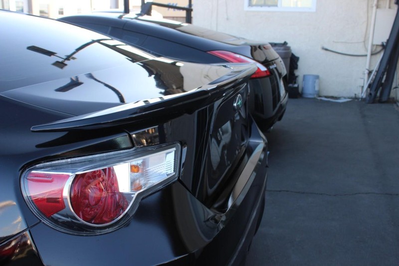 Subaru BRZ Vehicle Full-screen Gallery Image 06