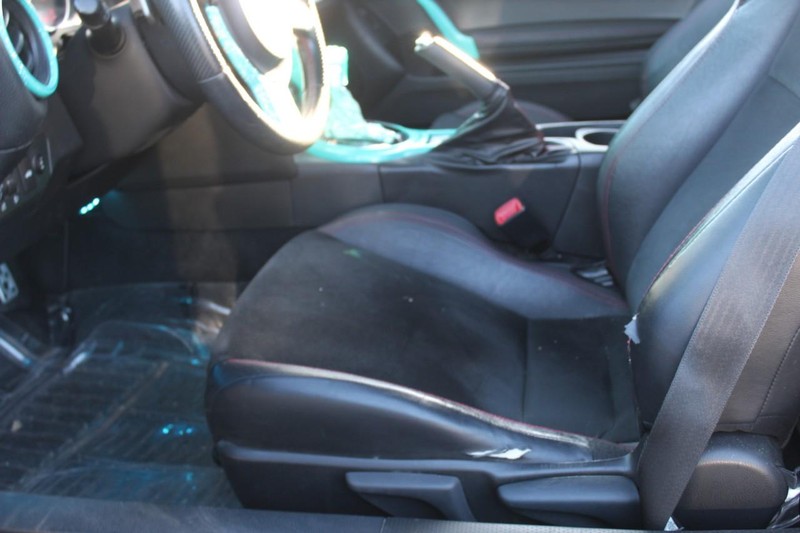 Subaru BRZ Vehicle Full-screen Gallery Image 07