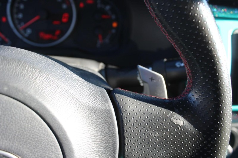 Subaru BRZ Vehicle Full-screen Gallery Image 17