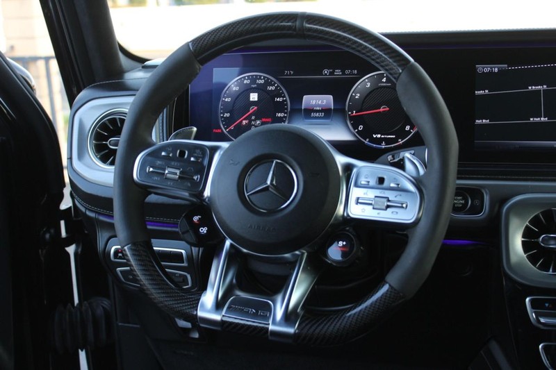 Mercedes-Benz G-Class Vehicle Full-screen Gallery Image 10