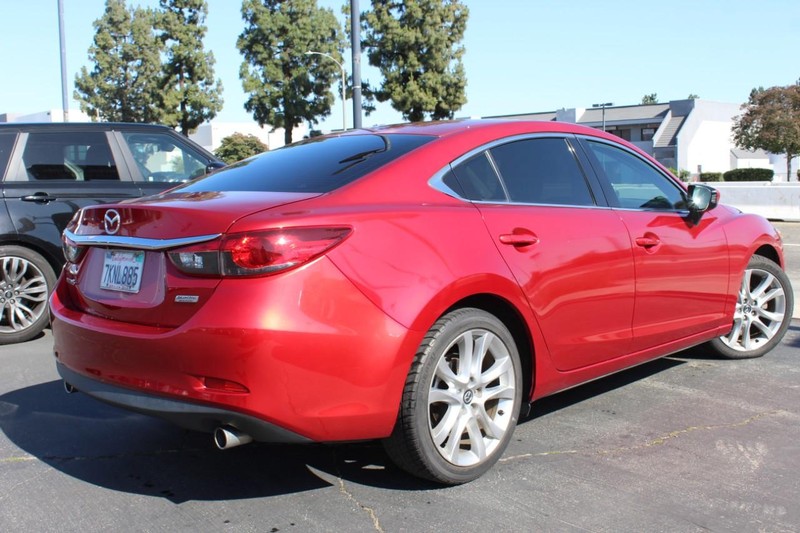 Mazda MAZDA6 Vehicle Full-screen Gallery Image 04