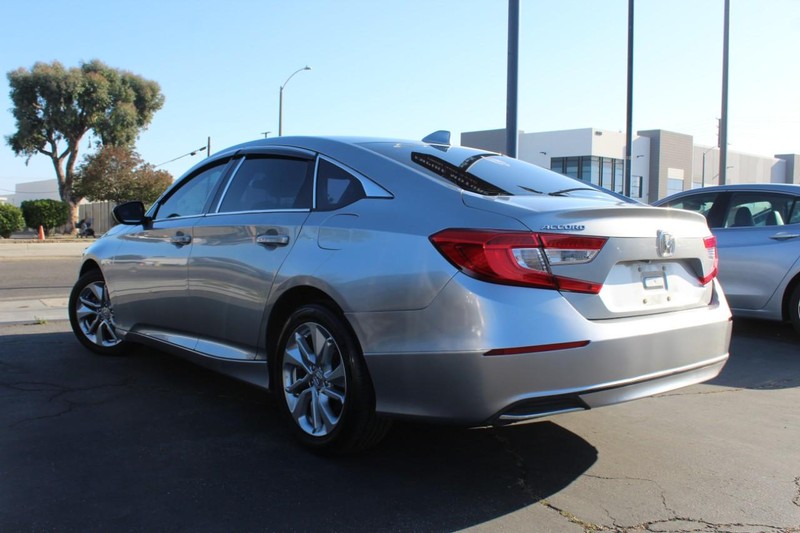 Honda Accord Sedan Vehicle Full-screen Gallery Image 03