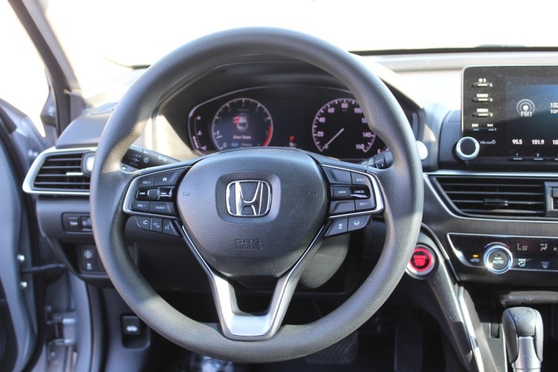 Honda Accord Sedan Vehicle Full-screen Gallery Image 08