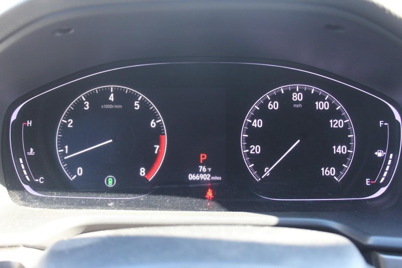 Honda Accord Sedan Vehicle Full-screen Gallery Image 12