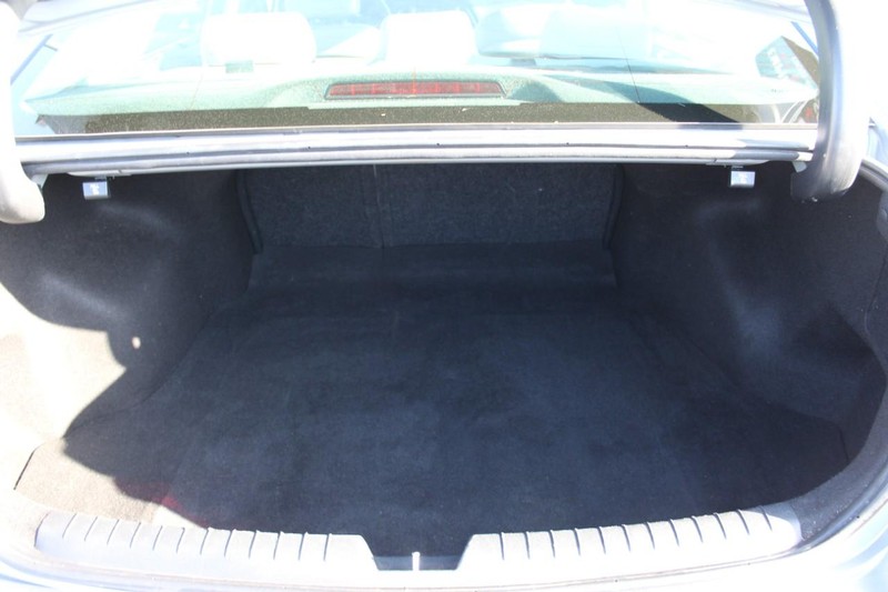 Hyundai Sonata Vehicle Full-screen Gallery Image 22