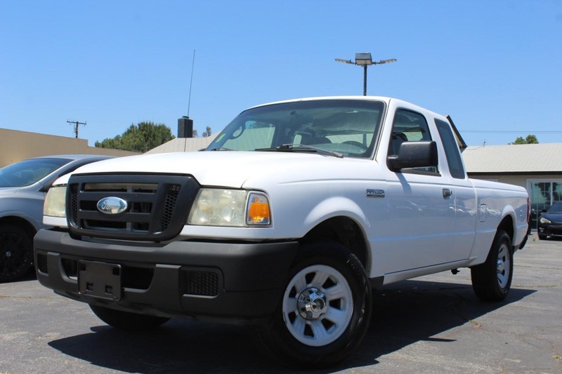 Ford Ranger Vehicle Full-screen Gallery Image 01