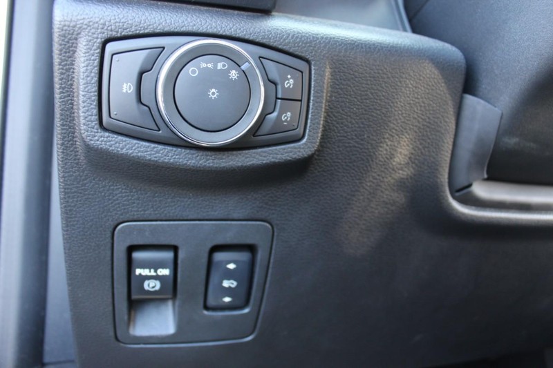 Ford Expedition Vehicle Full-screen Gallery Image 27
